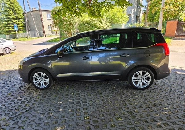 Peugeot 5008 cena 21900 przebieg: 216000, rok produkcji 2011 z Sompolno małe 781
